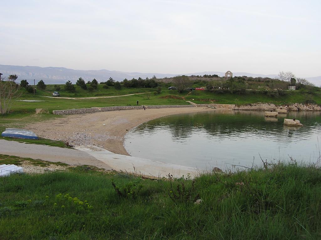 Apartment Adrijana Vrbnik Esterno foto